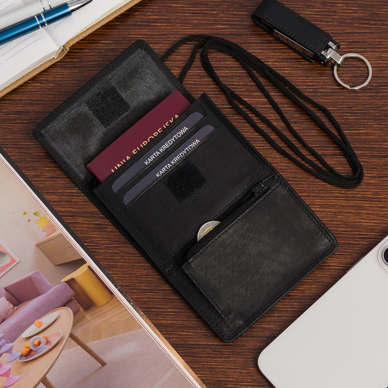 ETUI saszetka PASZPORTÓWKA na szyję dokumenty skórzana podróżna czarna Beltimore D78