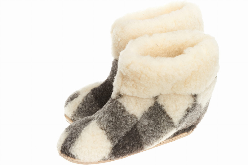Wójciak Podhale damskie domowe bambosze wełniane kapcie zabudowane wysokie