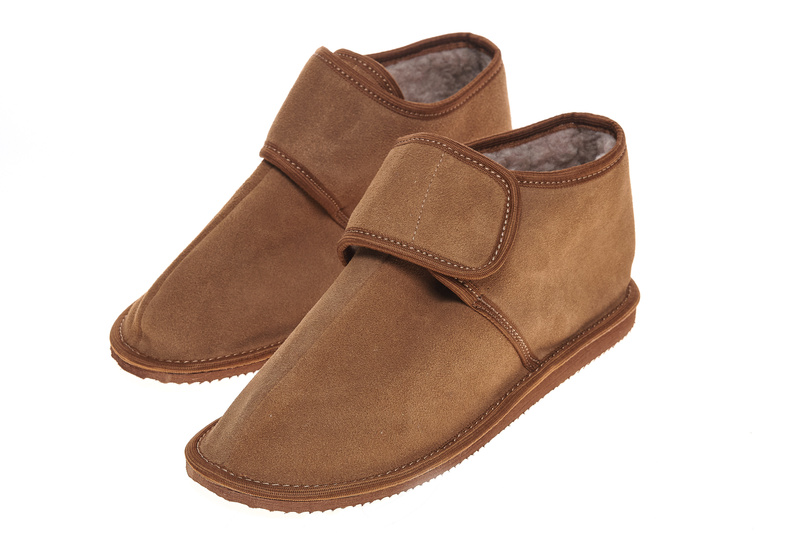 Bambosze zamszowe miodowe na rzepy