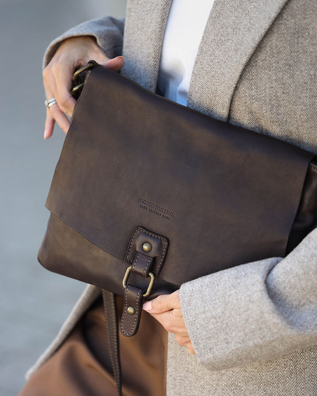 Torebka skórzana listonoszka stylowy minimalizm ala messenger leather bag - MARCO MAZZINI brąz caffe