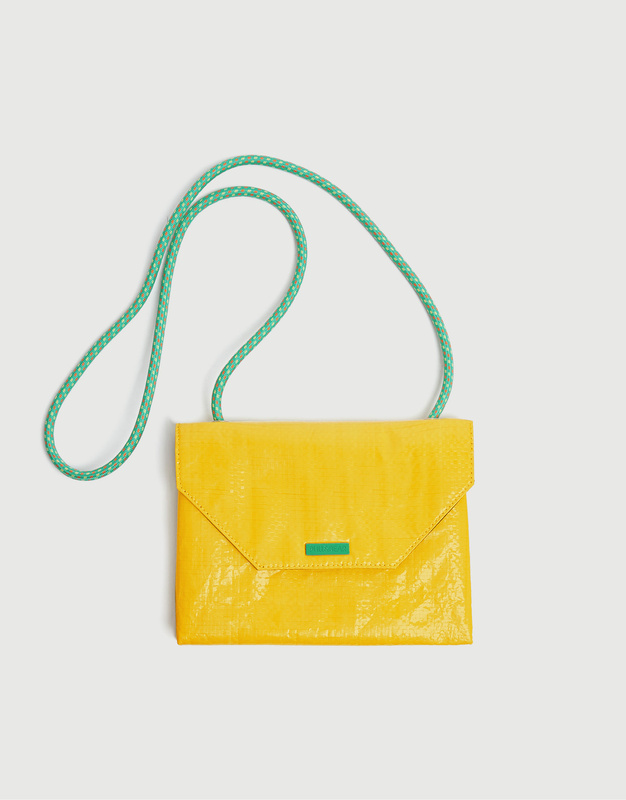 Dodatek PULL AND BEAR 4046014090. Torba, Kolor . Kobieta.