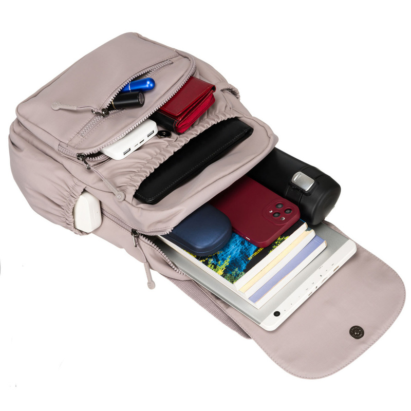 Plecak damski z poliestru w kolorze lila, zawieszony na regulowanych szelkach - Peterson