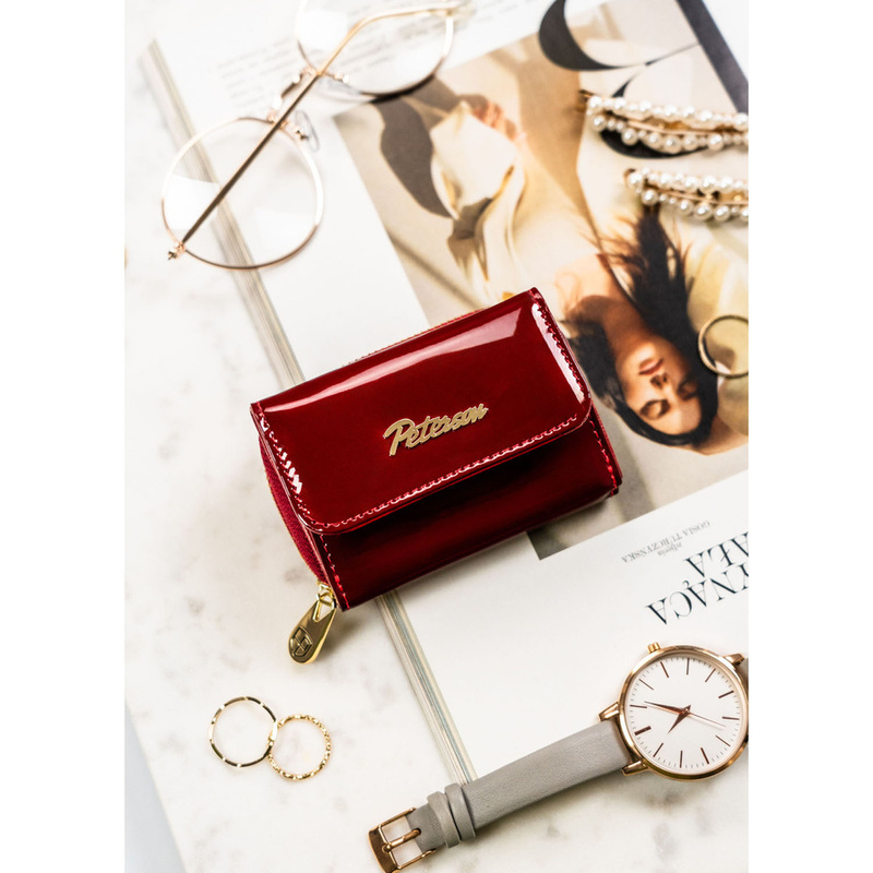 Mały, czerwony portfel damski wykonany ze skóry naturalnej - Peterson