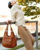 Włoska torebka skórzana z kieszenią z przodu retro bag handmade - MARCO MAZZINI brąz camel