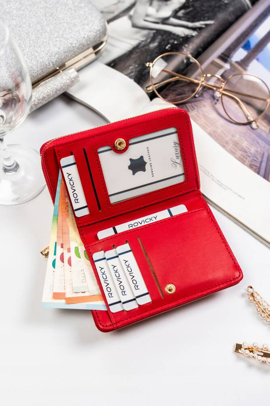 Damska kompaktowa pikowana portmonetka od Rovicky