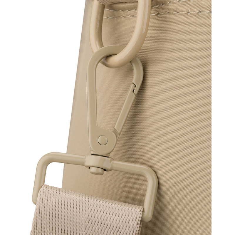 Beżowa, praktyczna listonoszka damska z poliestru zawieszona na uchwytach i doczepianym pasku - Peterson