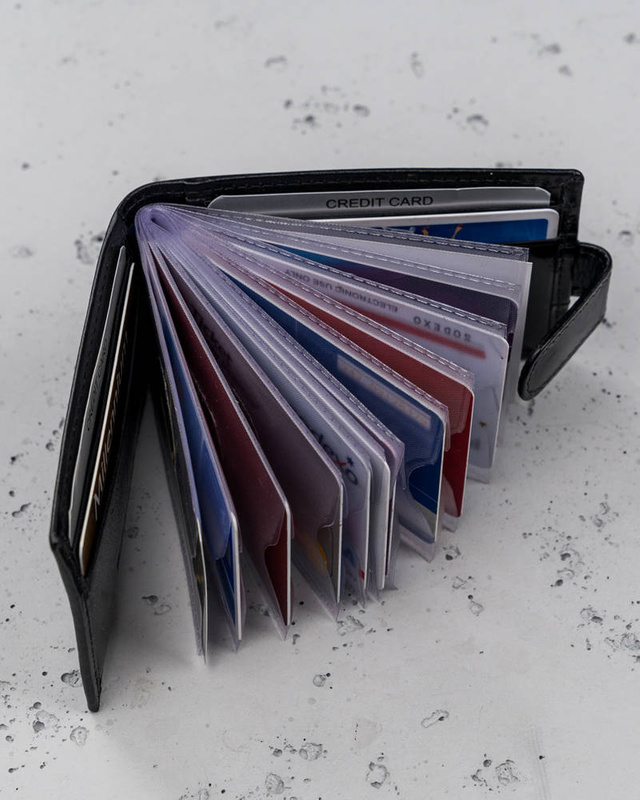 Małe skórzane Etui na karty i dokumenty od Rovicky