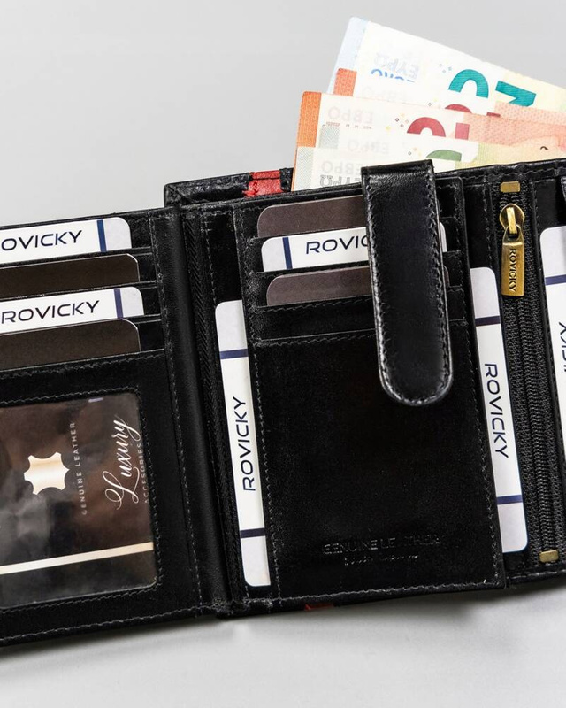 Męski pojemny skórzany portfel z RFID od Rovicky