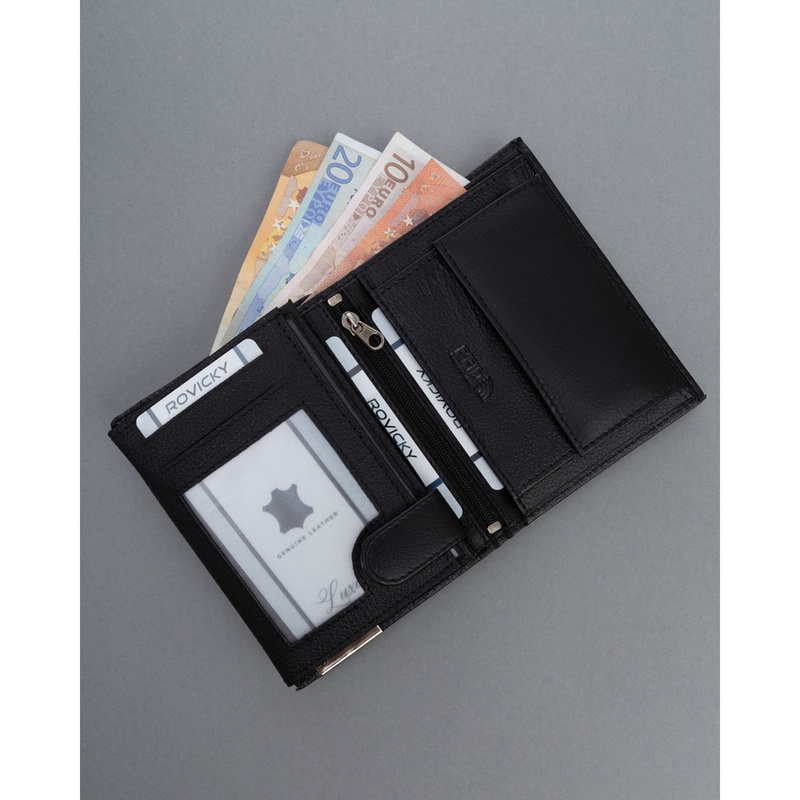 Duży, skórzany portfel męski w czarnym kolorze bez zapięcia zewnętrznego - 4U Cavaldi