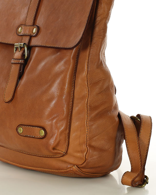 MARCO Miejski plecak skórzany w stylu old look handmade leather brąz camel