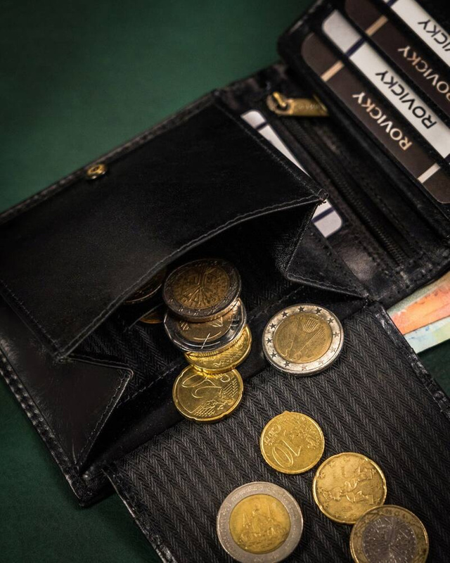 Kompaktowy męski skórzany portfel z RFID Rovicky