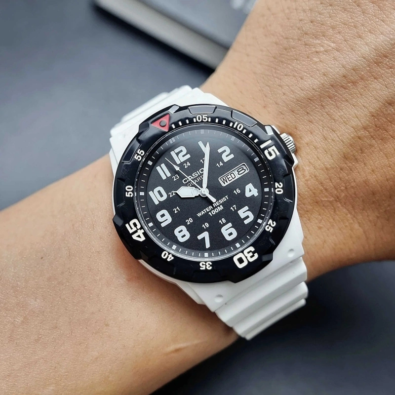 ZEGAREK MĘSKI CASIO MRW-200HC-7BVDF 10 Bar (zd174c) + BOX