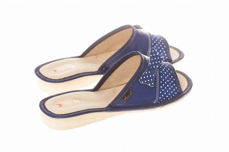 Wójciak Podhale damskie kapcie domowe ze skóry naturalnej z kokardą