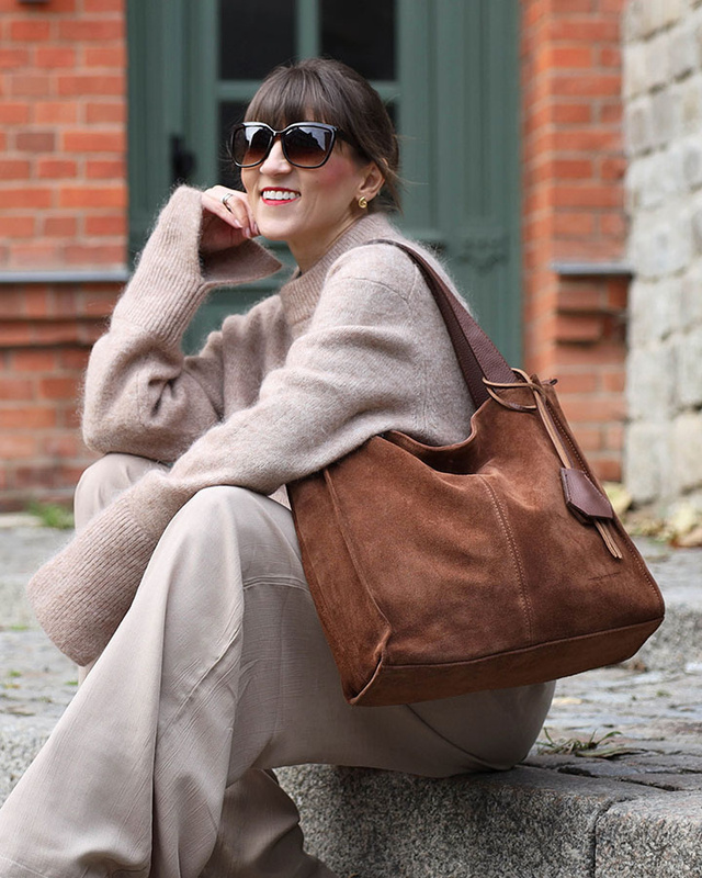 Brązowa torba zamszowa ze skóry typu shopper - MARCO MAZZINI