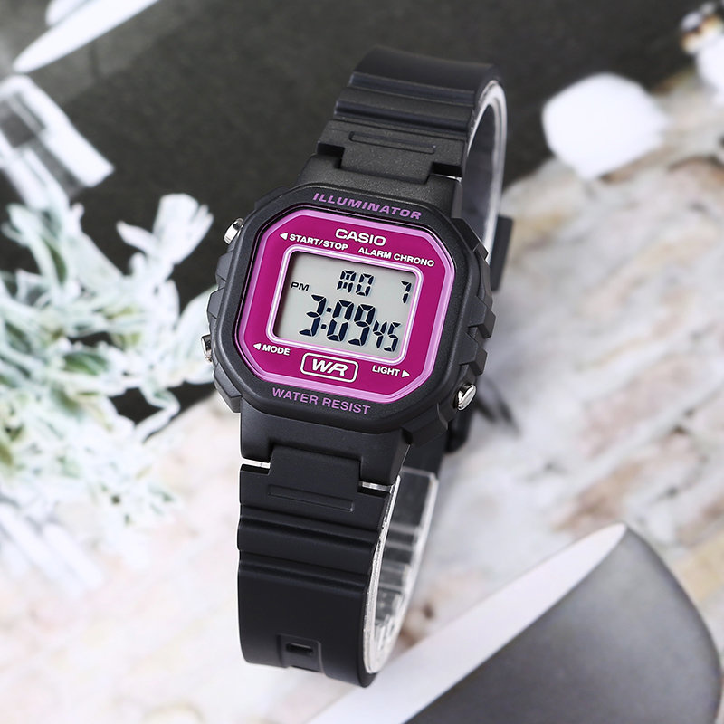 ZEGAREK DZIECIĘCY CASIO LA-20WH-1AEF + BOX