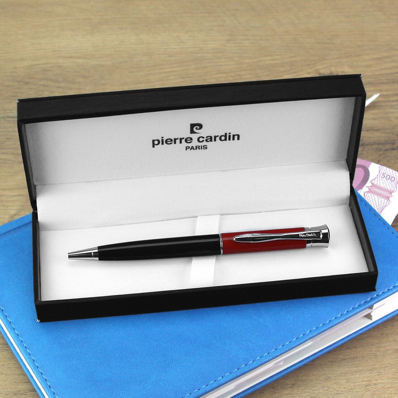 Długopis w eleganckim opakowaniu Pierre Cardin