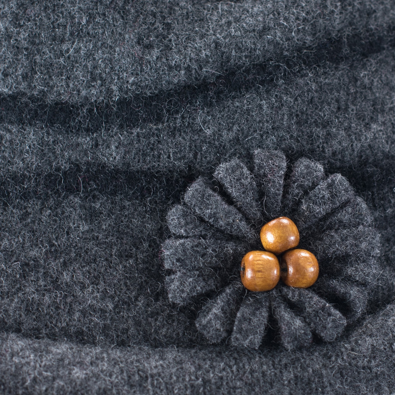 Beret Zima W Neapolu