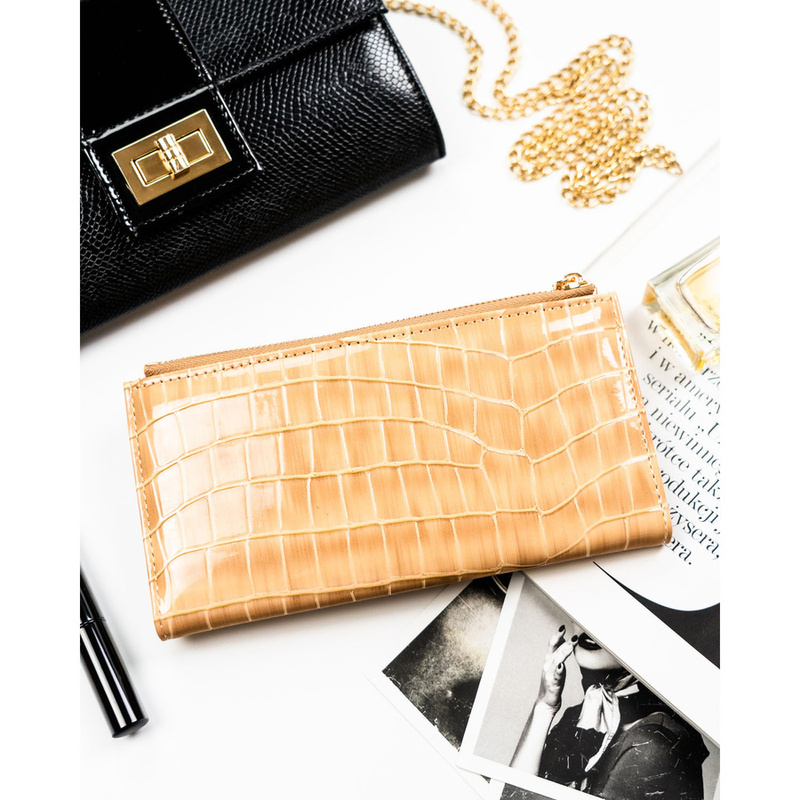 Portfel damski ze skóry ekologicznej w beżowym kolorze z tłoczeniem na wzór skóry krokodyla - Peterson