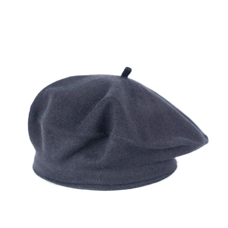 Beret Zima W Neapolu