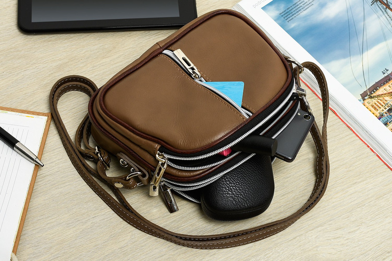 BRĄZOWA 3-KOMOROWA SKÓRZANA LISTONOSZKA VERA PELLE K53