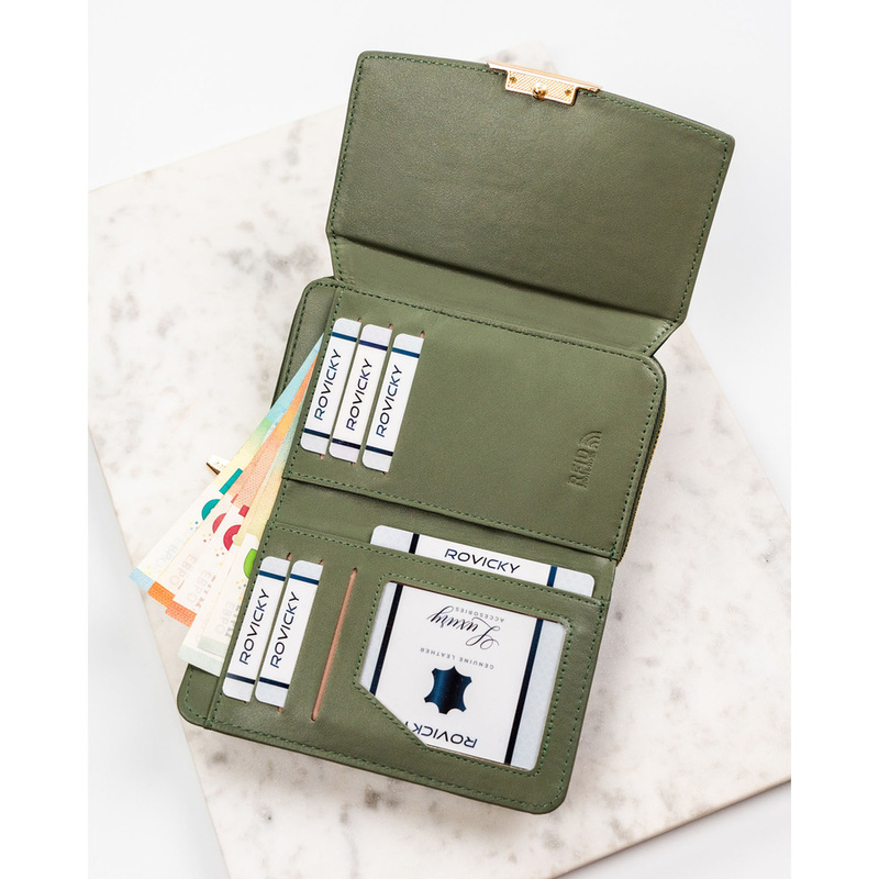 Portfel damski ze skóry ekologicznej w zielonym kolorze, zamykany na zatrzask - Rovicky