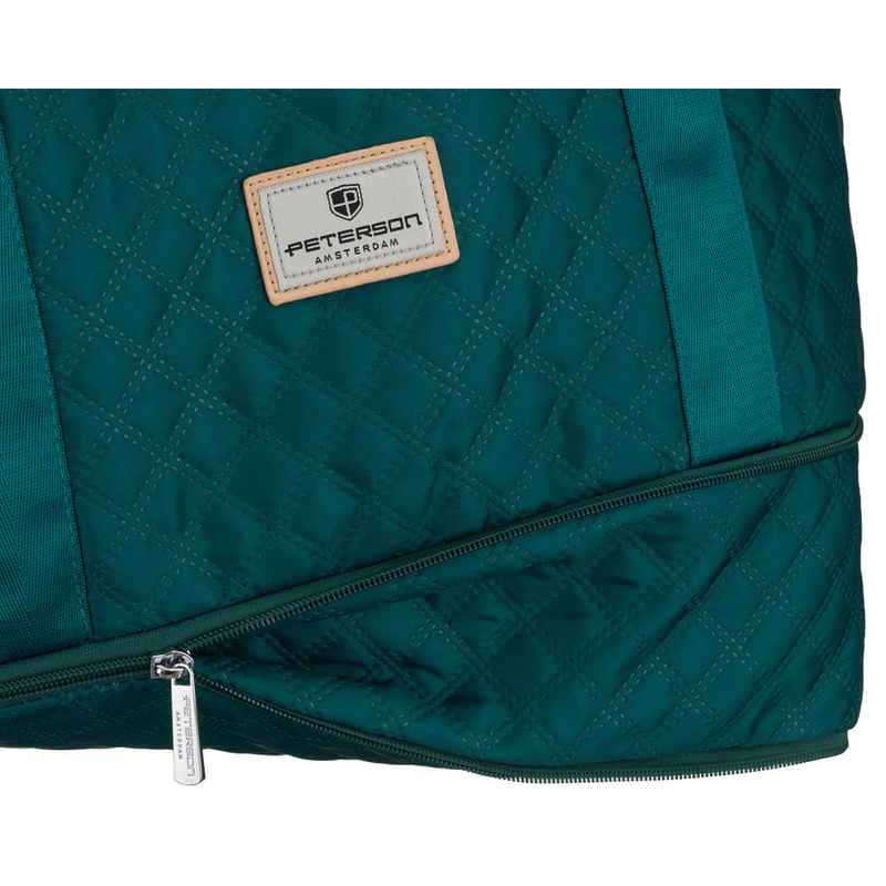 Treningowa torba wykonana z poliestru w zielonym kolorze, zawieszona na wygodnych uchwytach - Peterson