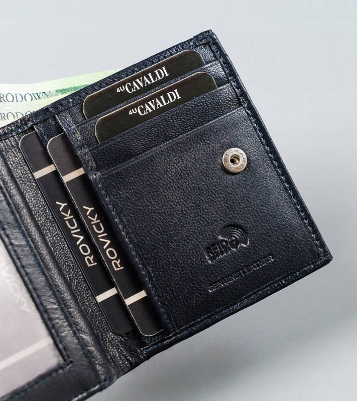 Mały zgrabny damski portfel skórzany RFID Cavaldi