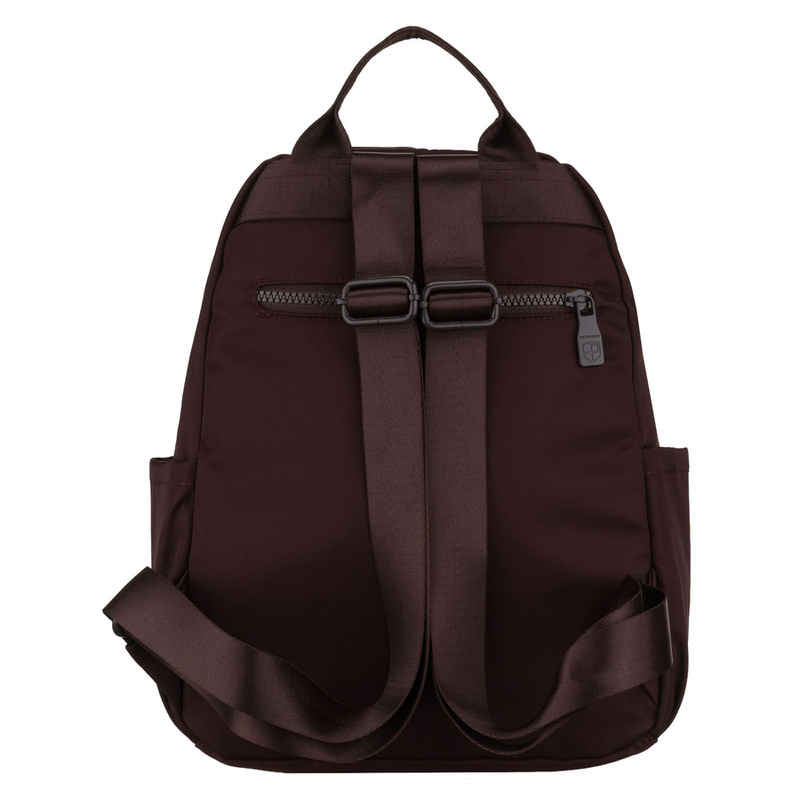 Bordowy plecak damski wykonany z poliestru, zawieszony na regulowanych szelkach - Peterson