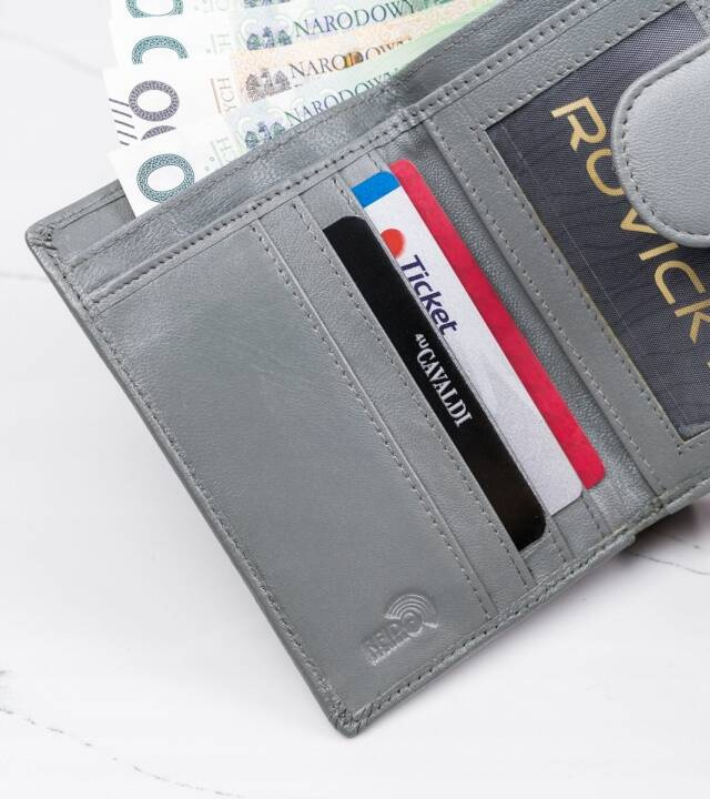 Stylowy Portfel damski skórzany z RFID od Cavaldi