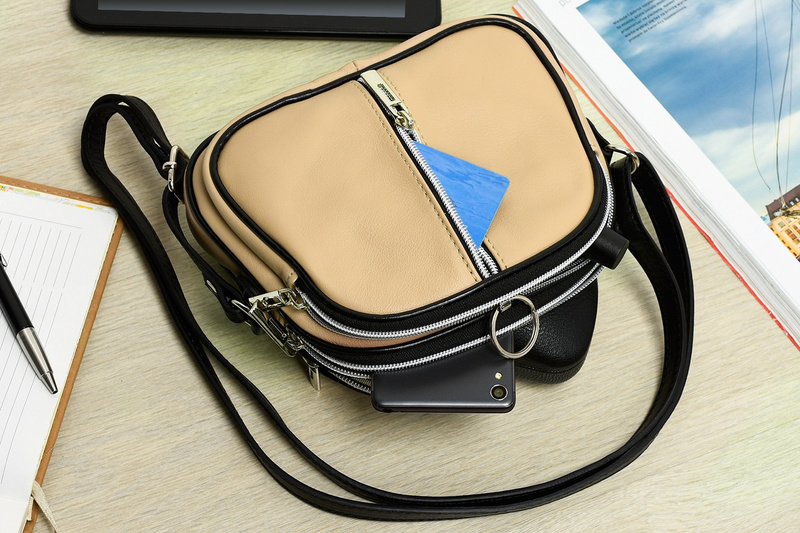 BEŻOWA 3-KOMOROWA SKÓRZANA LISTONOSZKA VERA PELLE K53