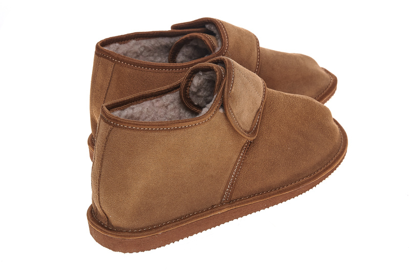 Bambosze zamszowe miodowe na rzepy