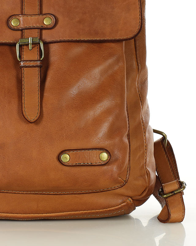 MARCO Miejski plecak skórzany w stylu old look handmade leather brąz camel