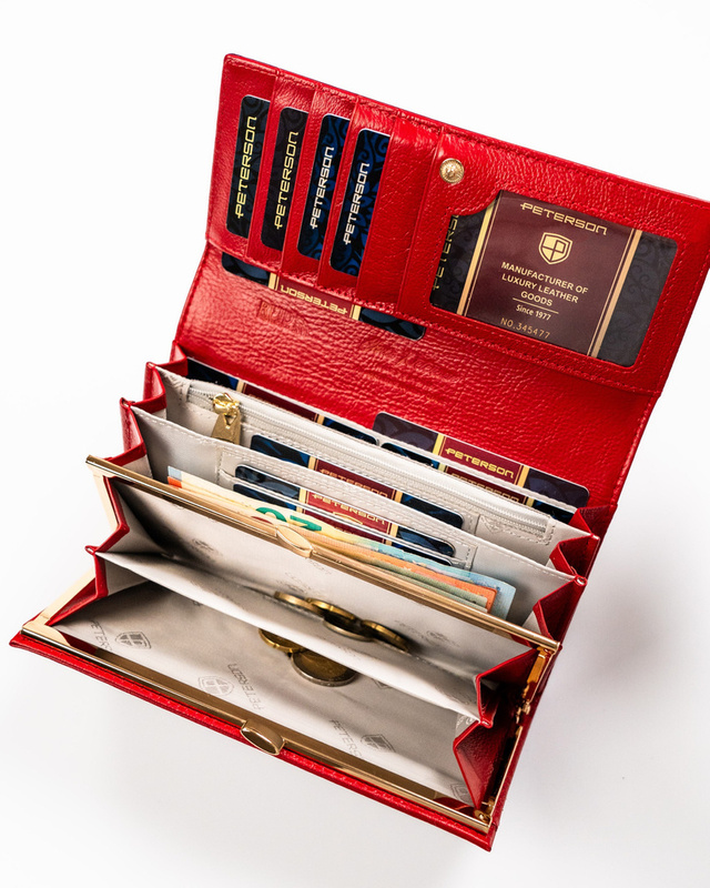 Skórzany damski portfel Peterson PTN 42122-SBR