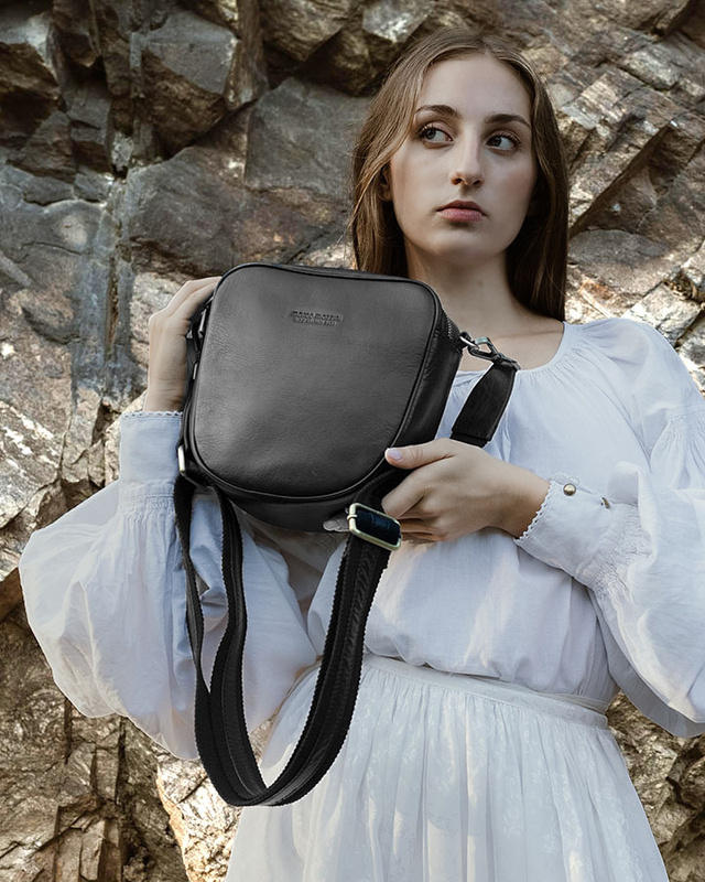Torba skórzana na dwa zamki crossbody camera bag - MARCO MAZZINI czarny