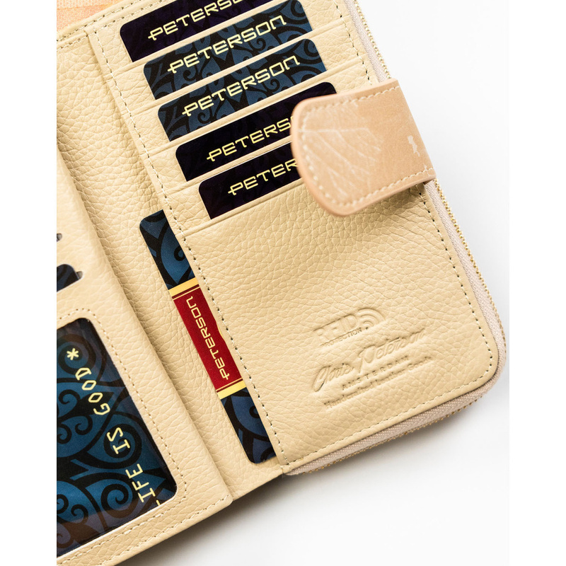 Skórzany damski portfel Peterson PTN PS116-MLF