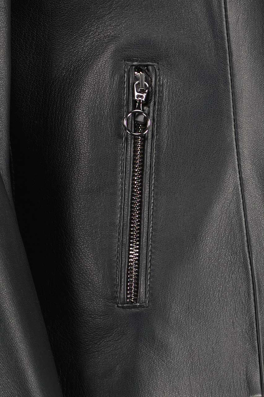 Bukowski damska Skórzana kurtka "Honorata" zapinana na guziki