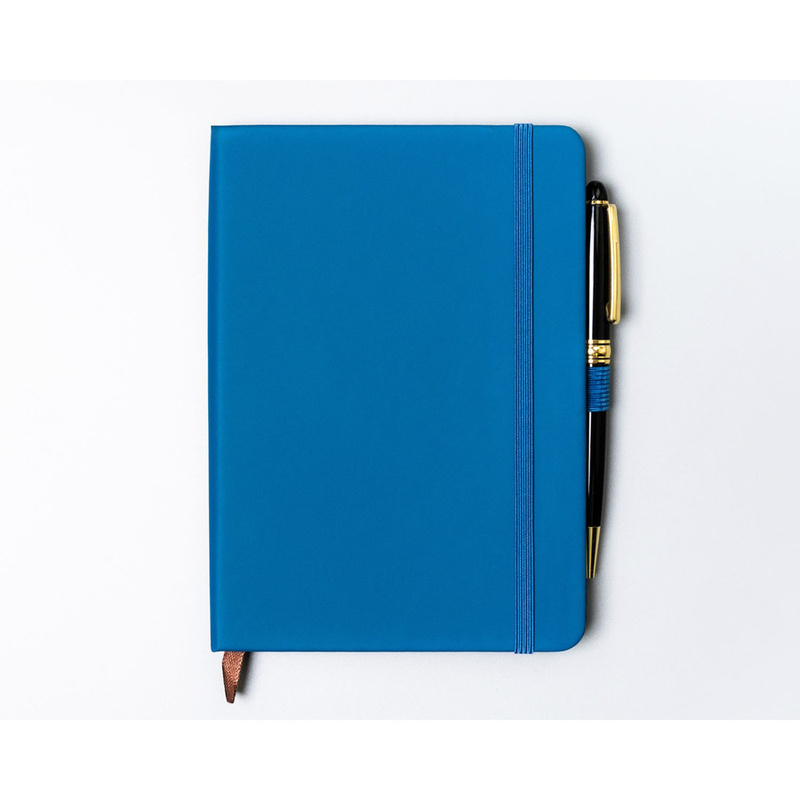 Niebieski notes w formacie B6 zadrukowany w kropki - Peterson