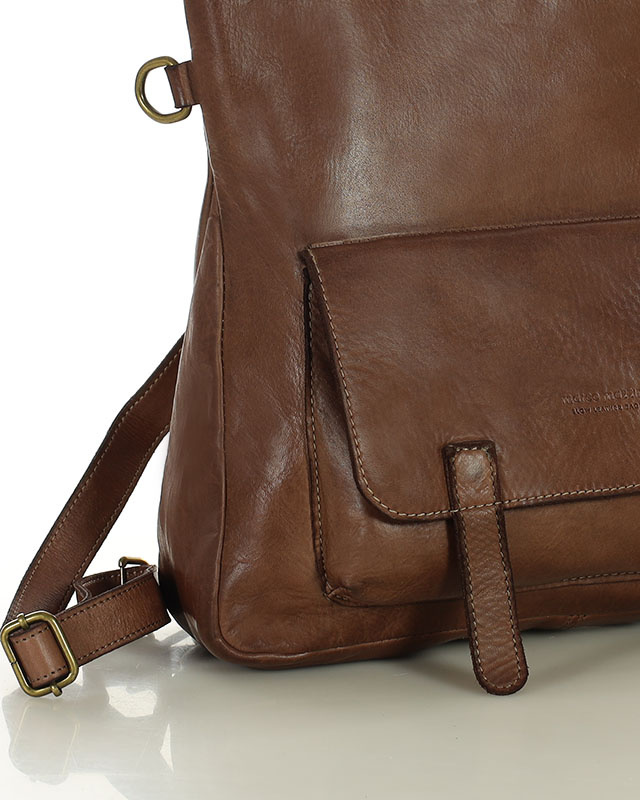 Skórzana torebka plecak z kieszenią z przodu - MARCO MAZZINI czekoladowy brąz