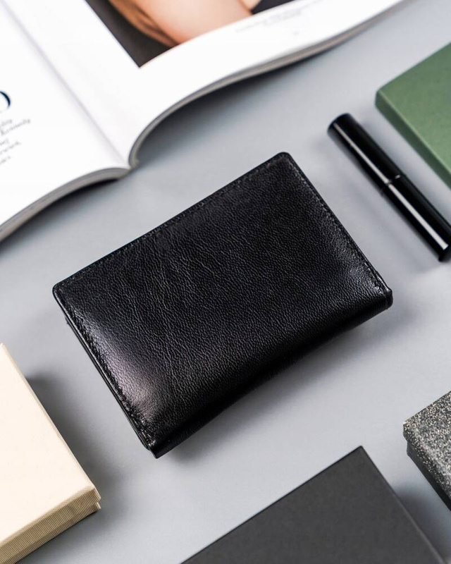 Skórzany kompaktowy damski portfel od 4U Cavaldi