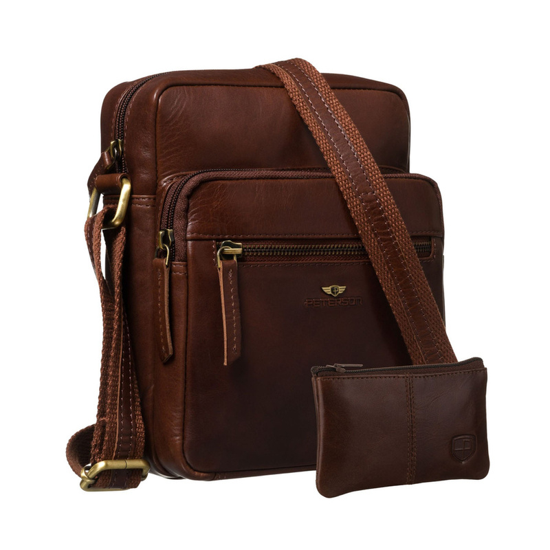 Miejska torba męska ze skóry naturalnej w brązowym kolorze, zawieszona na regulowanym pasku - Peterson
