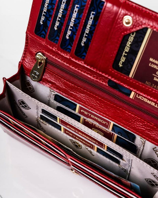 Skórzany damski portfel Peterson PTN 421028-SH