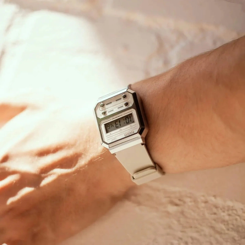 Zegarek CASIO A100WEF-8AEF. Kwarcowy, Kolor beżowy. Unisex.