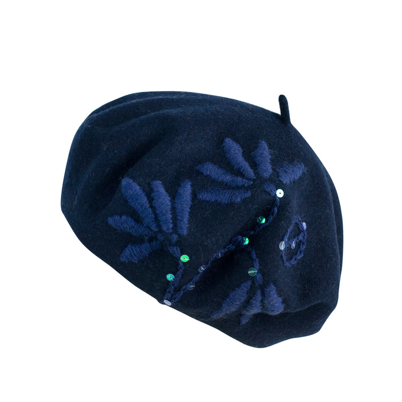 Beret Shiny flowers