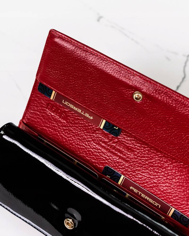 Skórzany damski portfel Peterson PTN 421028-SH