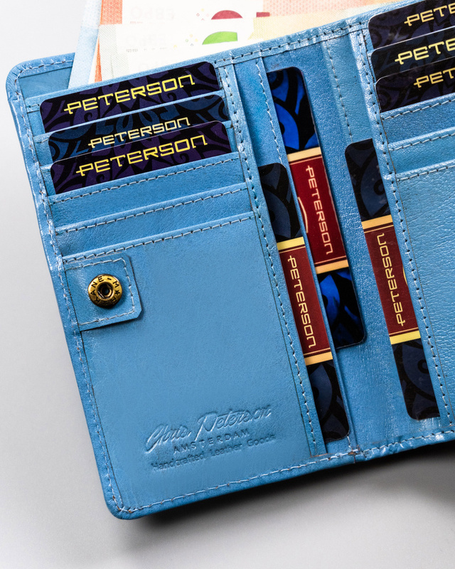 Skórzany damski portfel Peterson PTN 2550-BO