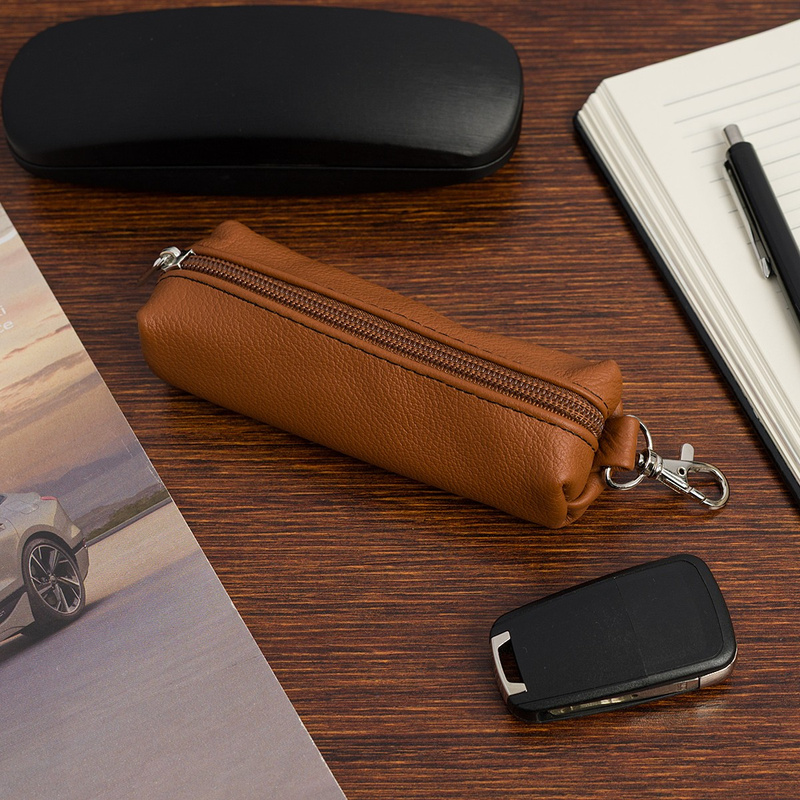 Skórzane etui na długie klucze duże kluczówka karabińczyk skóra koniakowe Beltimore L66