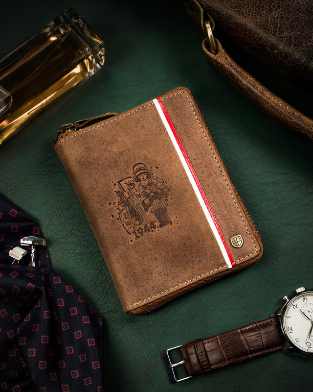 Skórzany męski portfel Peterson PTN 340PW-01 2-1-4 HUNTER