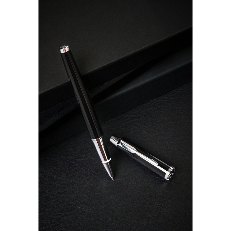 Czarny długopis metalowy z czarnym wkładem - Peterson