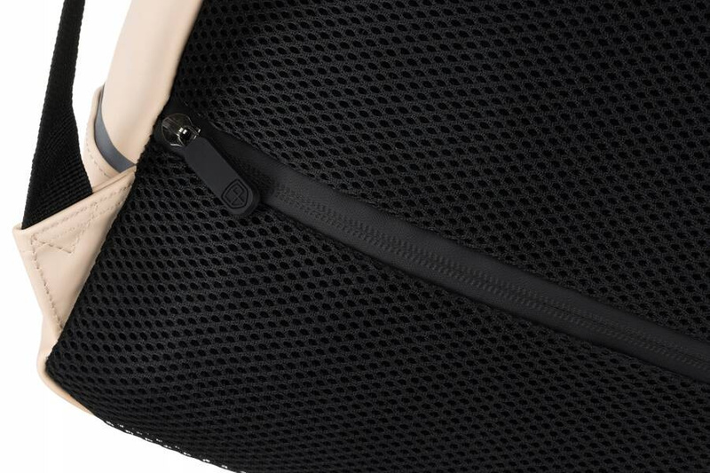 Solidny plecak miejski z materiału syntetycznego z etui w zestawie - Peterson