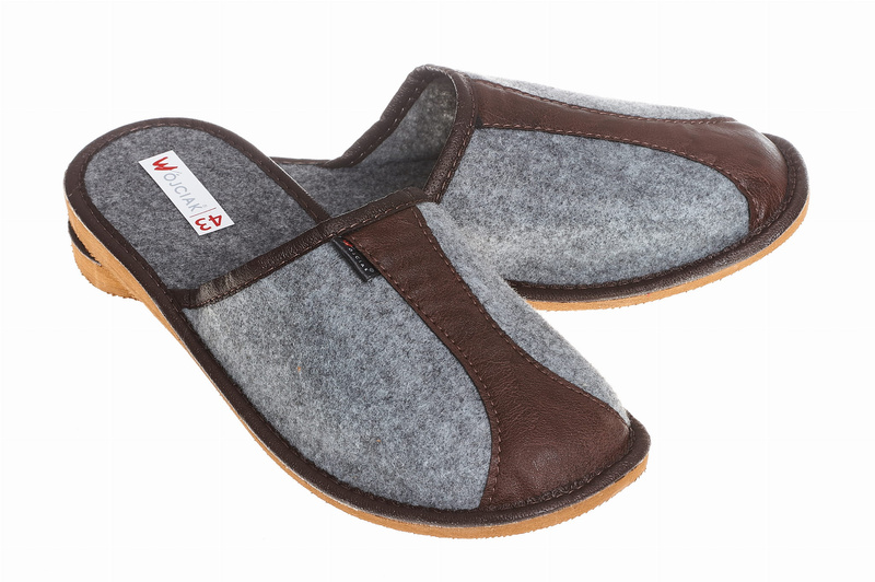 Pantofle męskie Wójciak, klin o wysokości 1,5 cm , najwyższa jakość materiałów. Model 283